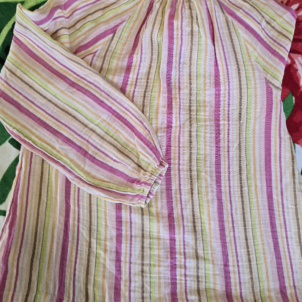 Womens Old Navy Summer Beach Flowy Vneck Blouse - Picture 6 of 7